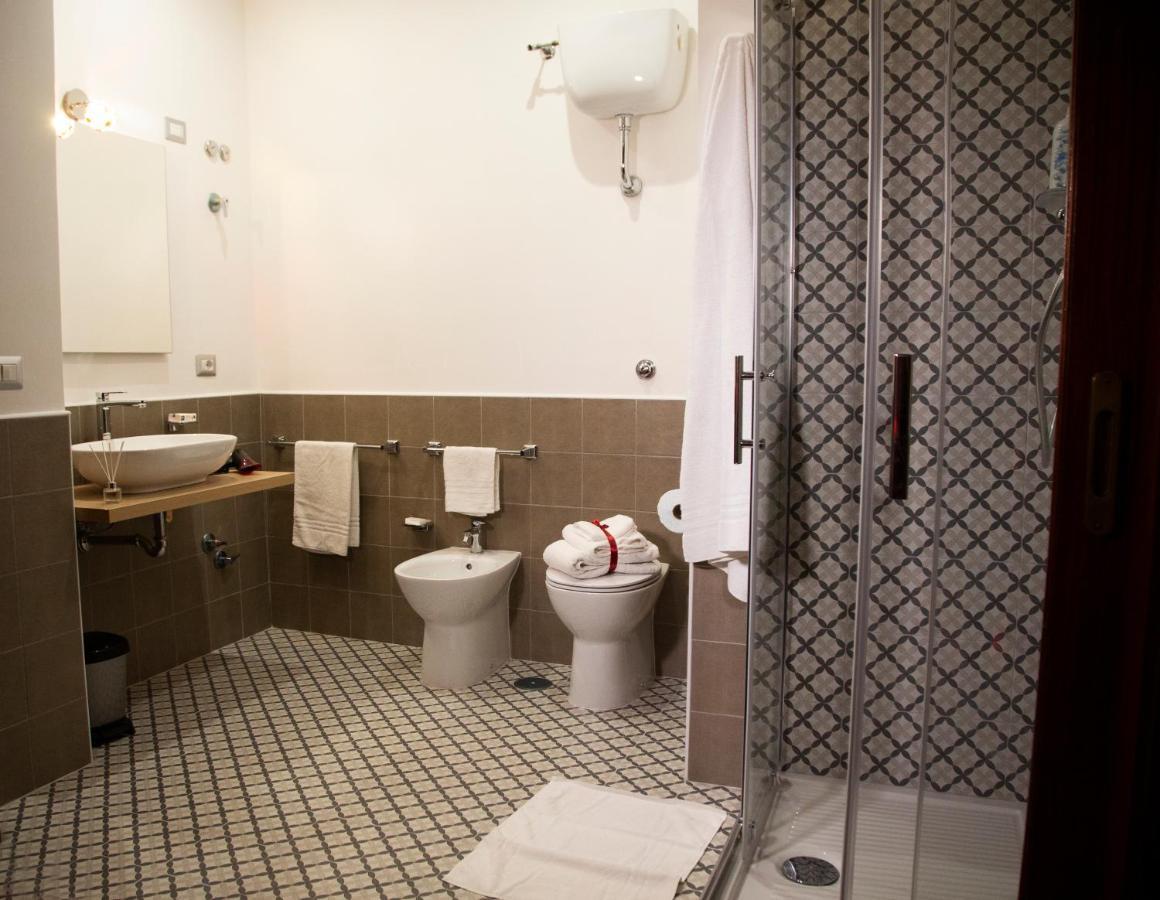 Handmade Rest Room Naples Exterior photo