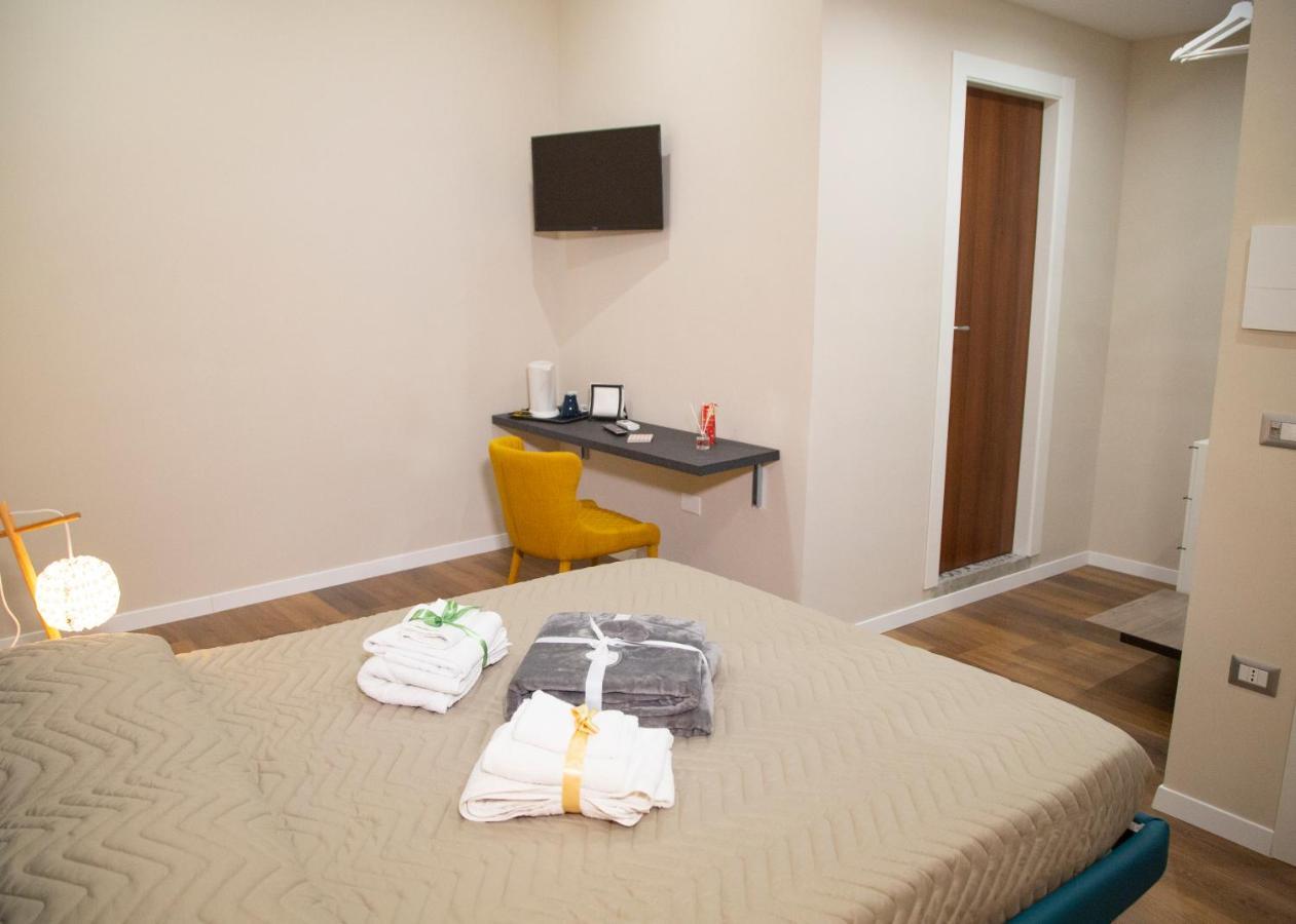 Handmade Rest Room Naples Exterior photo